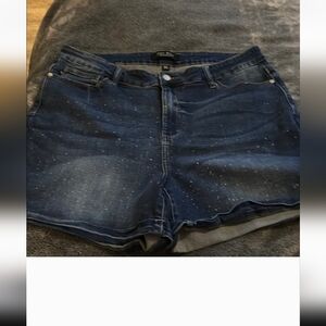 Judy Blue 3xl Shorts with dots in the wash
